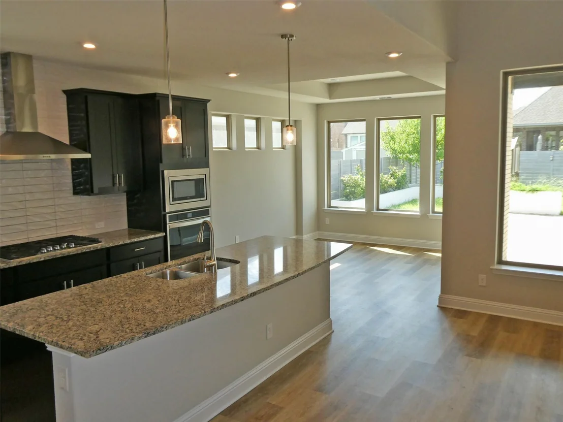 Photo of 1017 HIGHCREST