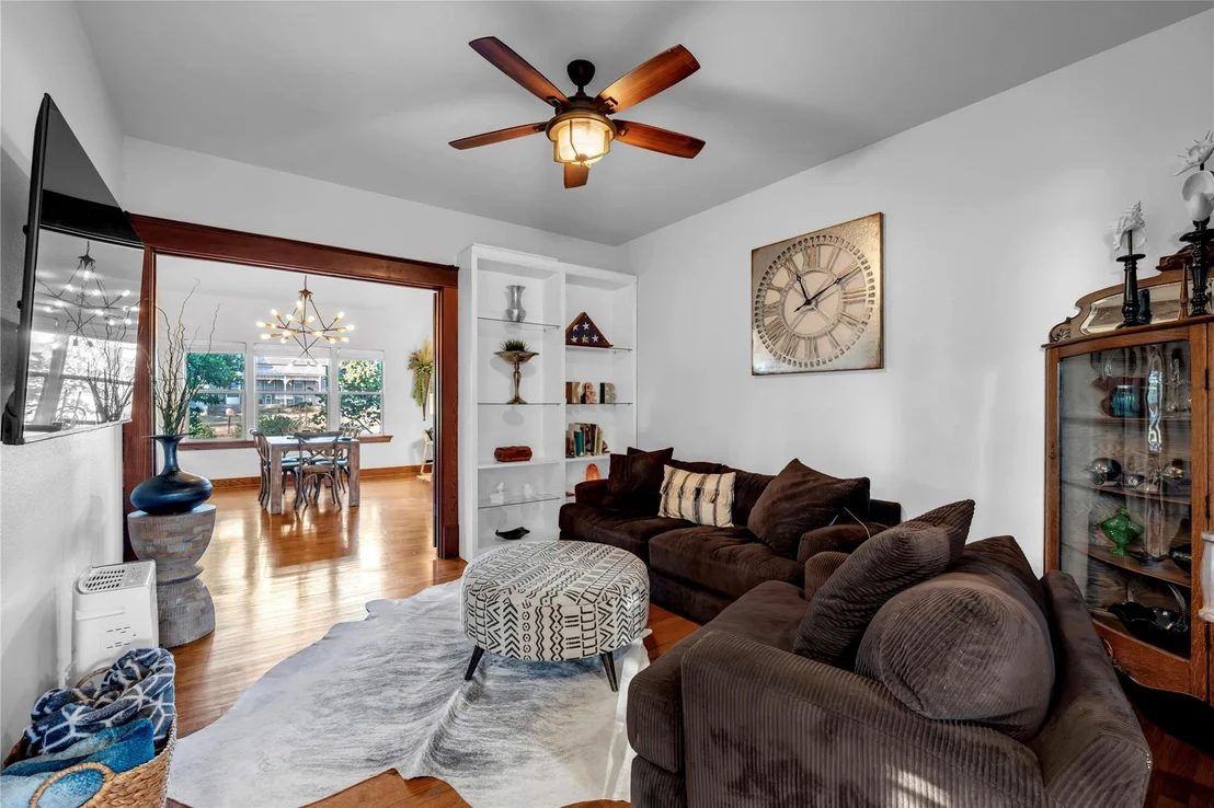 Photo of 618 Avenue E