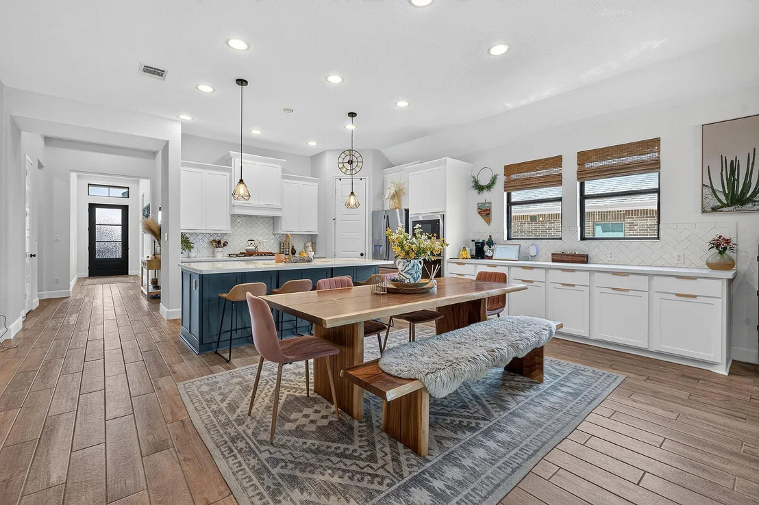 Photo of 301 Carpenter Hill DR
