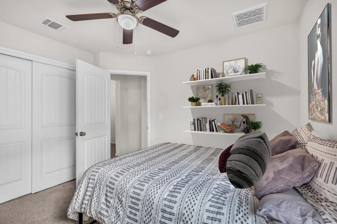 Photo of 5812 Brampton LN