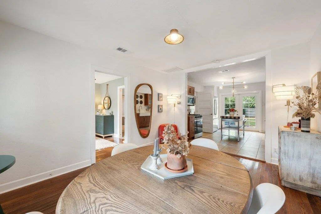 Photo of 403 W 55th ST
