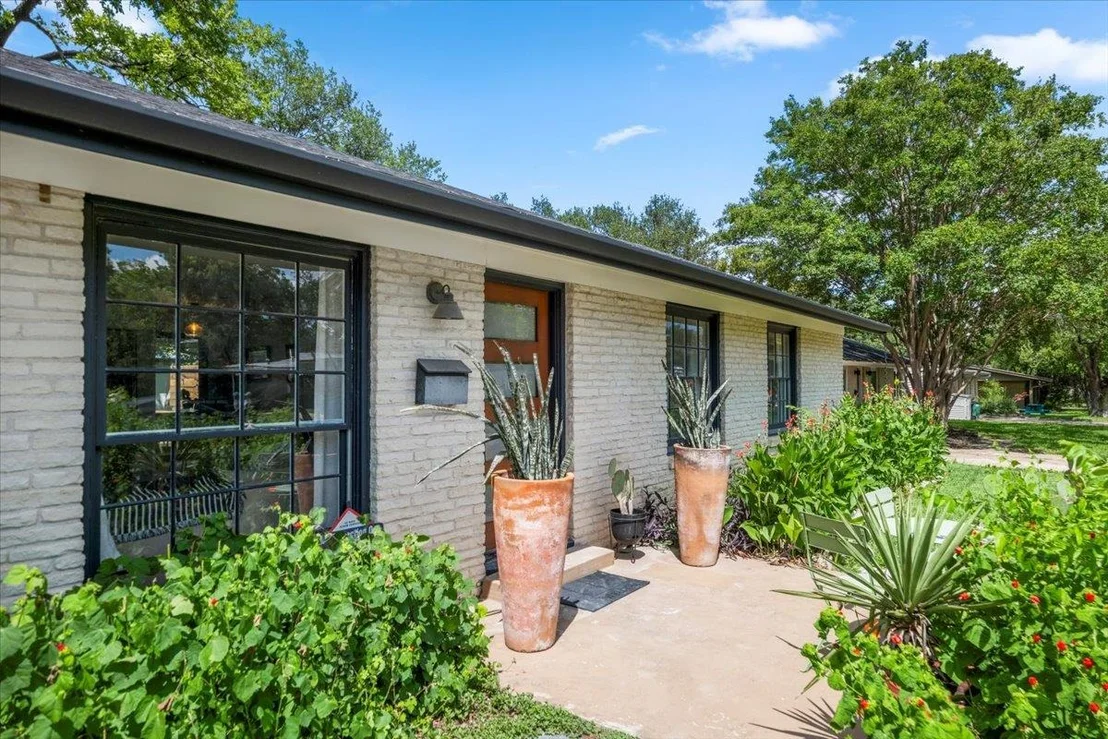 Photo of 1414 Ridgemont DR