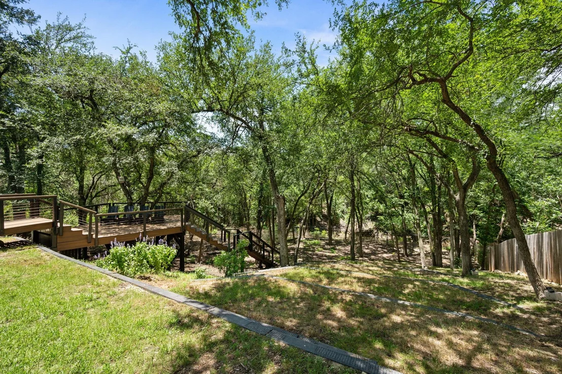 Photo of 7202 Meadowood DR
