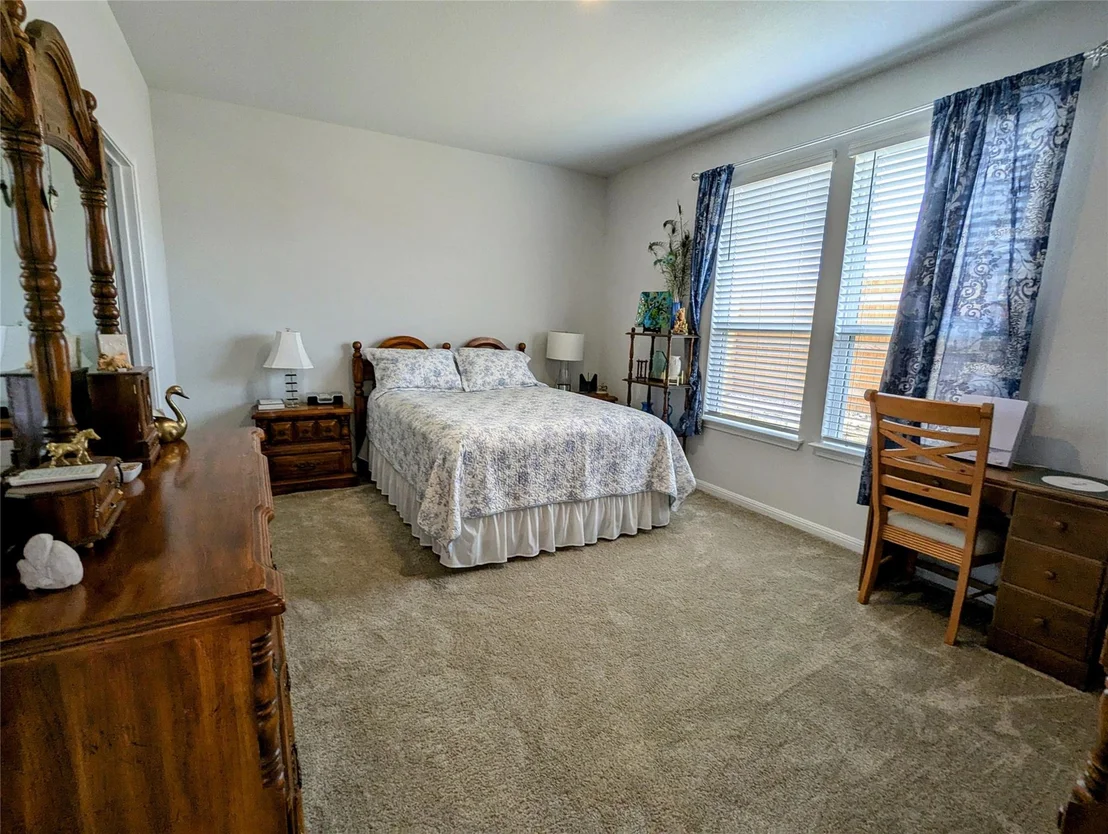 Photo of 122 Checkers CV