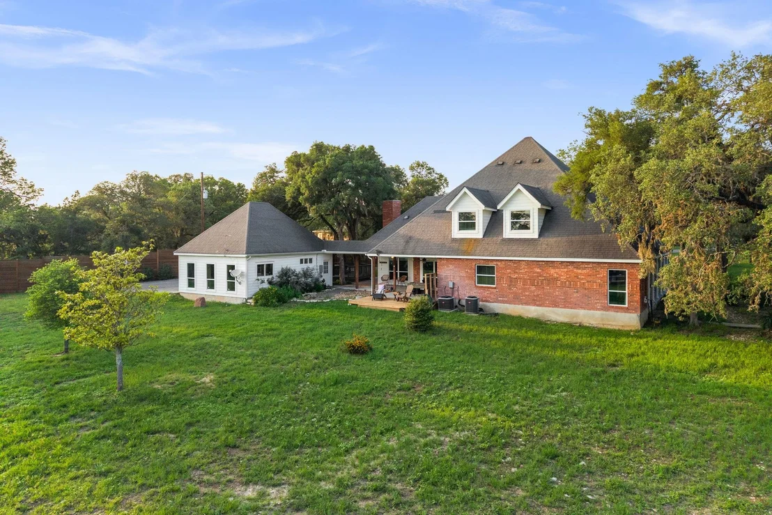 Photo of 622 Thousand Oaks LOOP