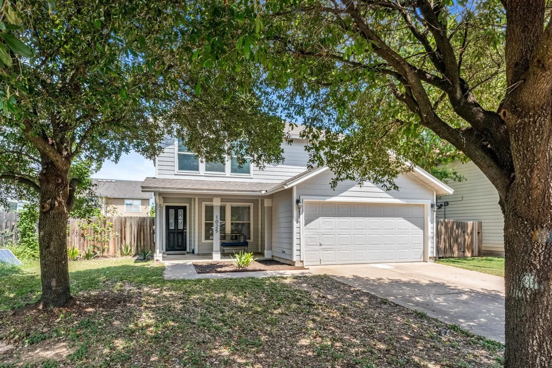 Photo of 1025 Canterbury TRL