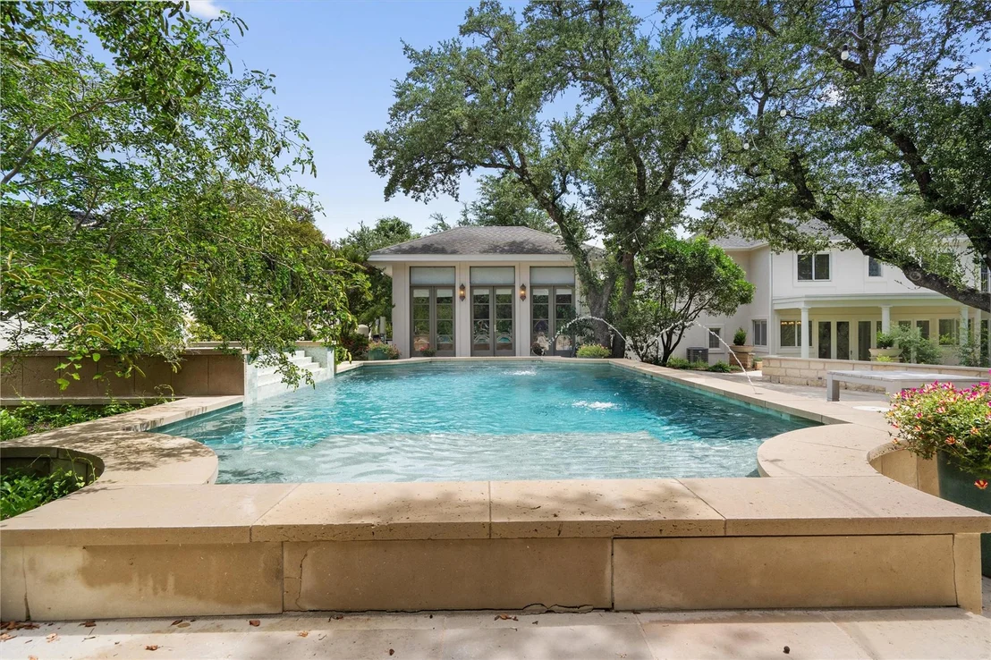 Photo of 3735 Lost Creek BLVD