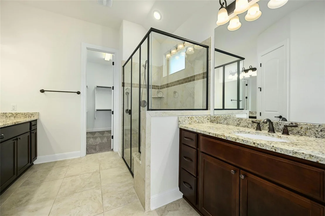Photo of 5253 Lusso TRL