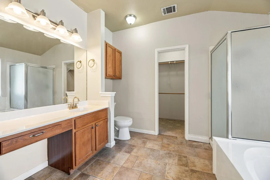 Photo of 5801 McNaughton N