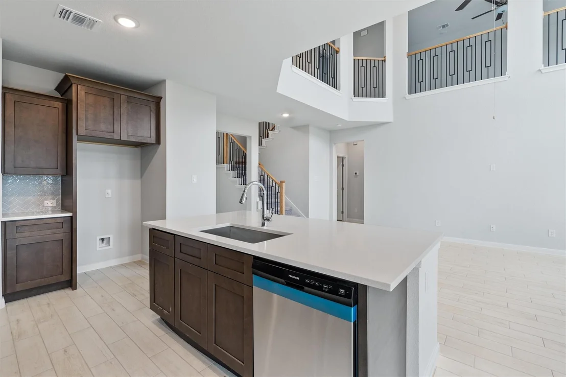 Photo of 300 Stellar Wind DR