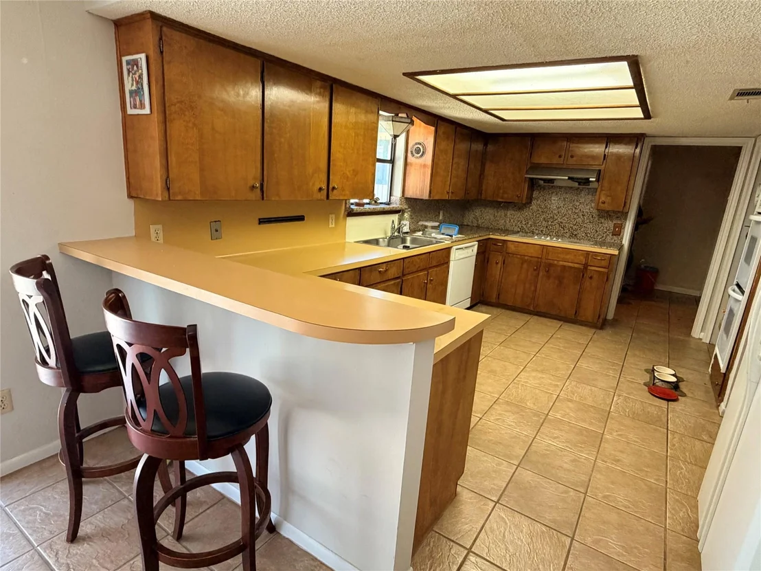 Photo of 2800 Robin RD