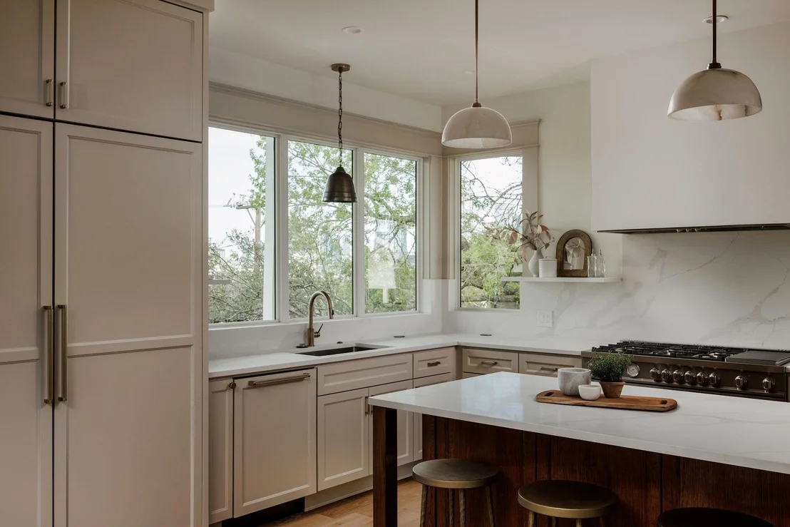 Photo of 1110 Travis Heights BLVD