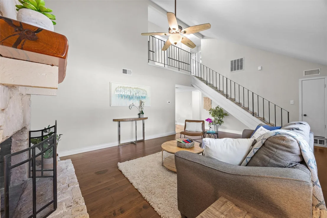 Photo of 8300 Belclaire CIR
