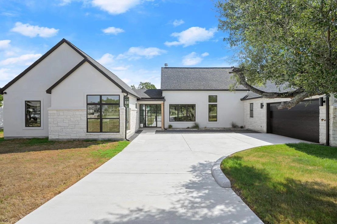Photo of 153 Bryce LN