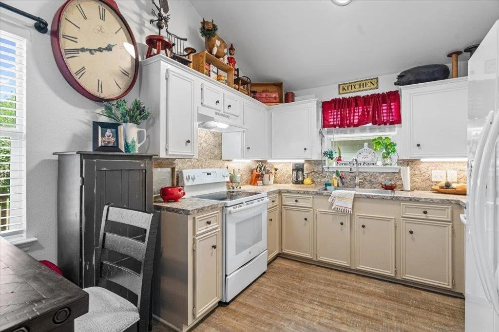 Photo of 107 Mountain Valley DR