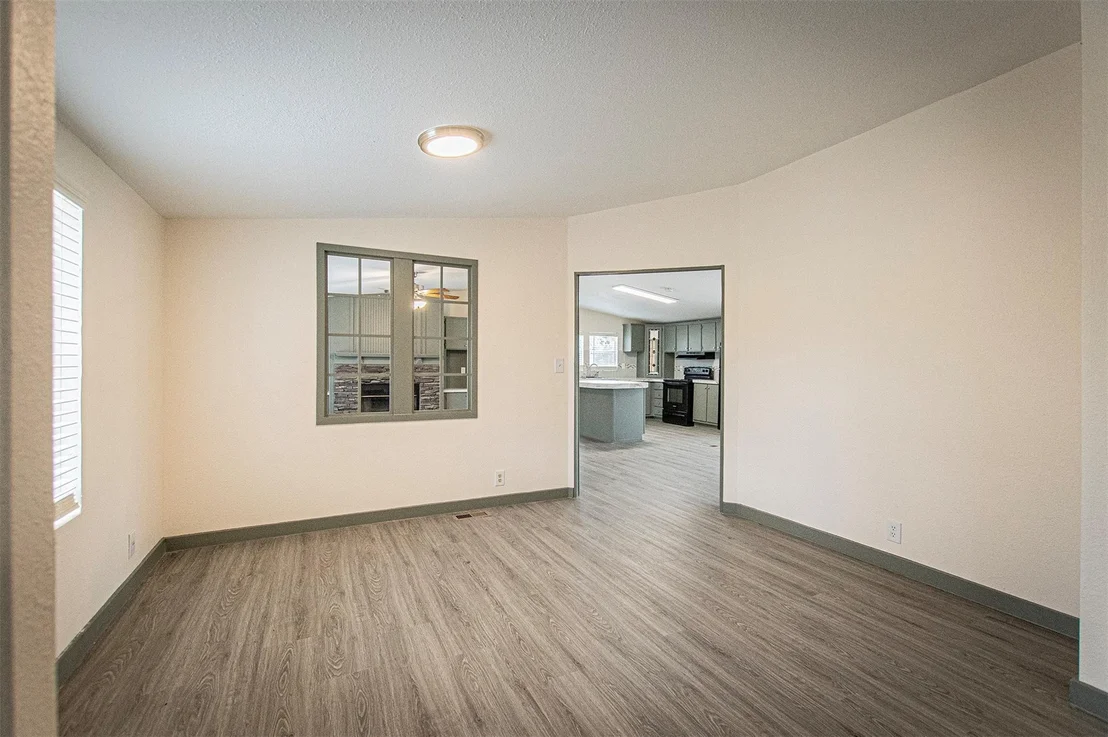 Photo of 241 Comancheria TRL