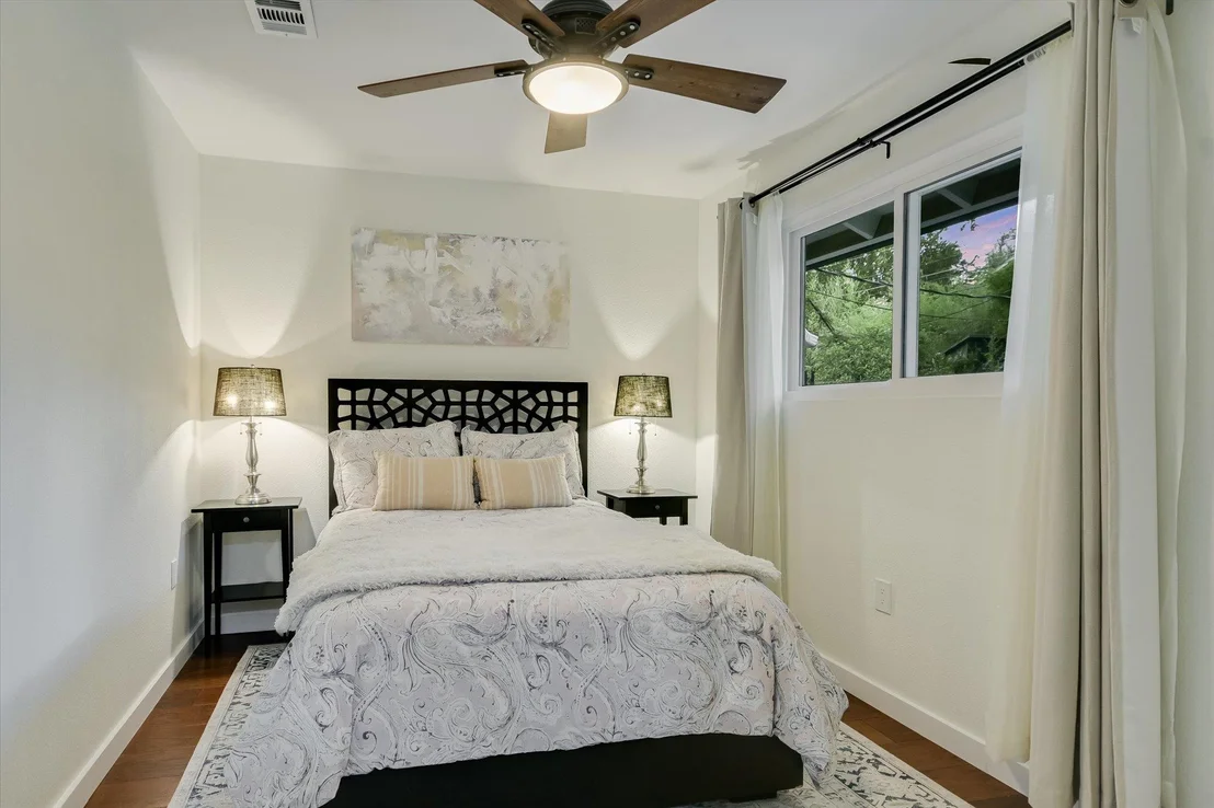 Photo of 11903 Brookwood CIR