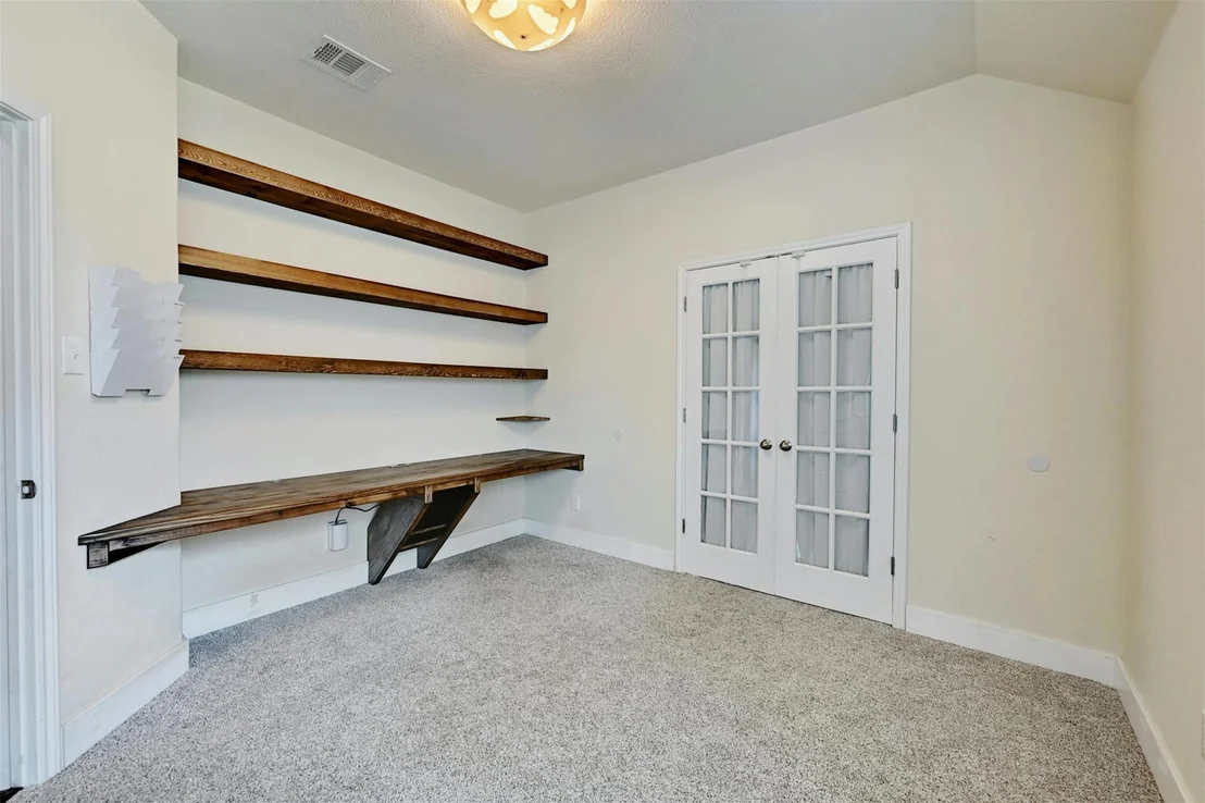 Photo of 1301 Rainbow Parke DR