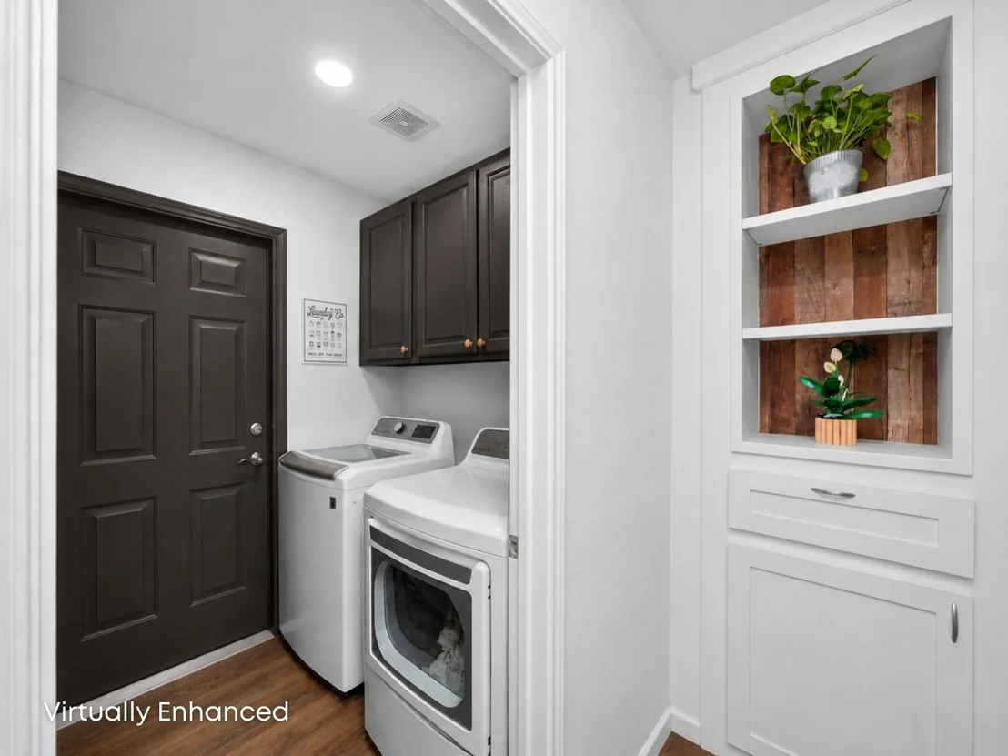 Photo of 105 Dogwood DR