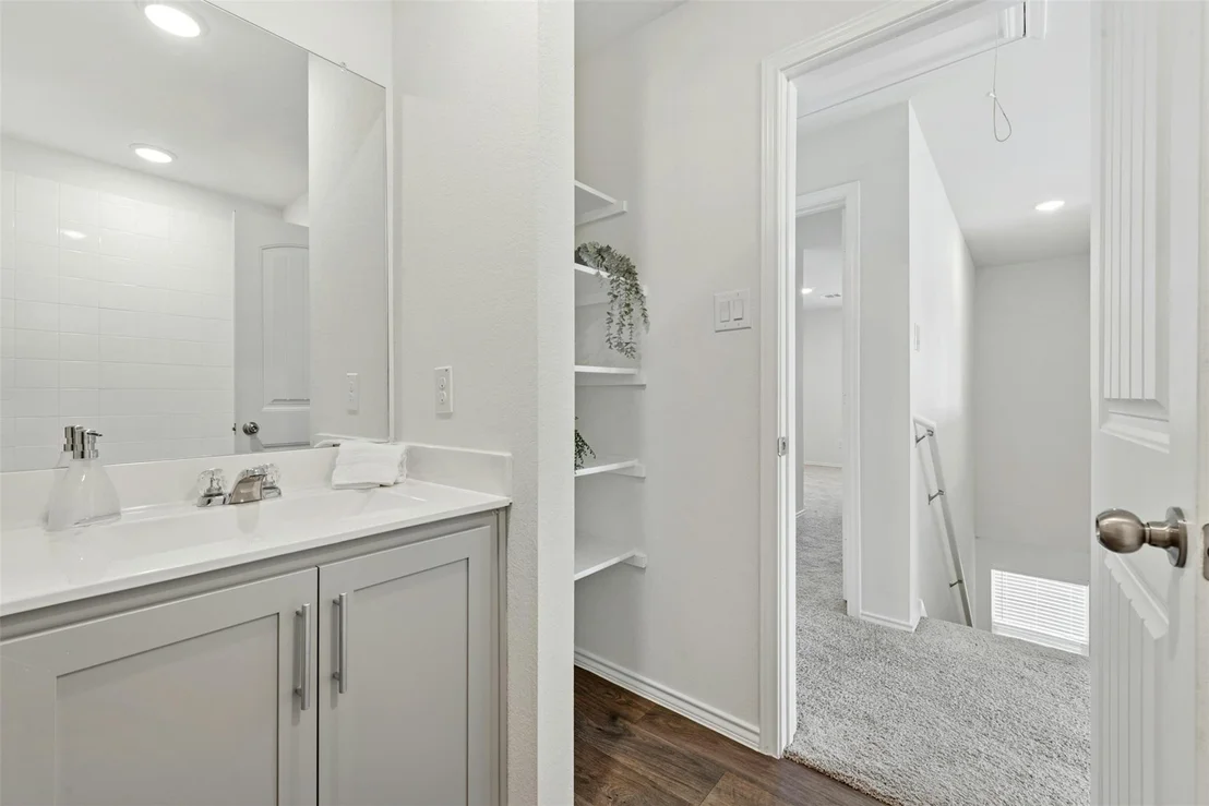 Photo of 187 Dorchester DR