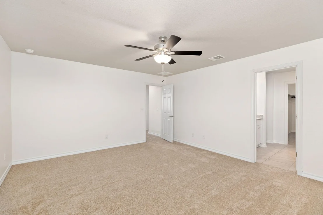 Photo of Unit 87 at 521 Whitney TRL