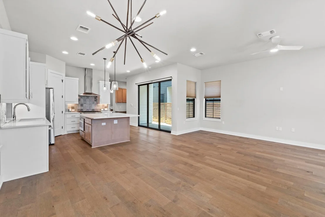 Photo of 3905 Taniguchi ST