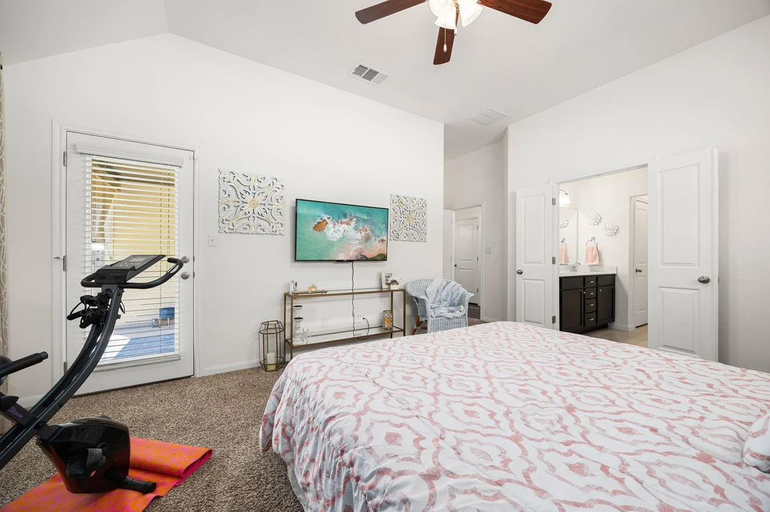 Photo of 18025 Lungo ST
