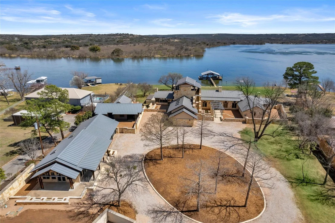 Photo of 118 Mountain View CIR