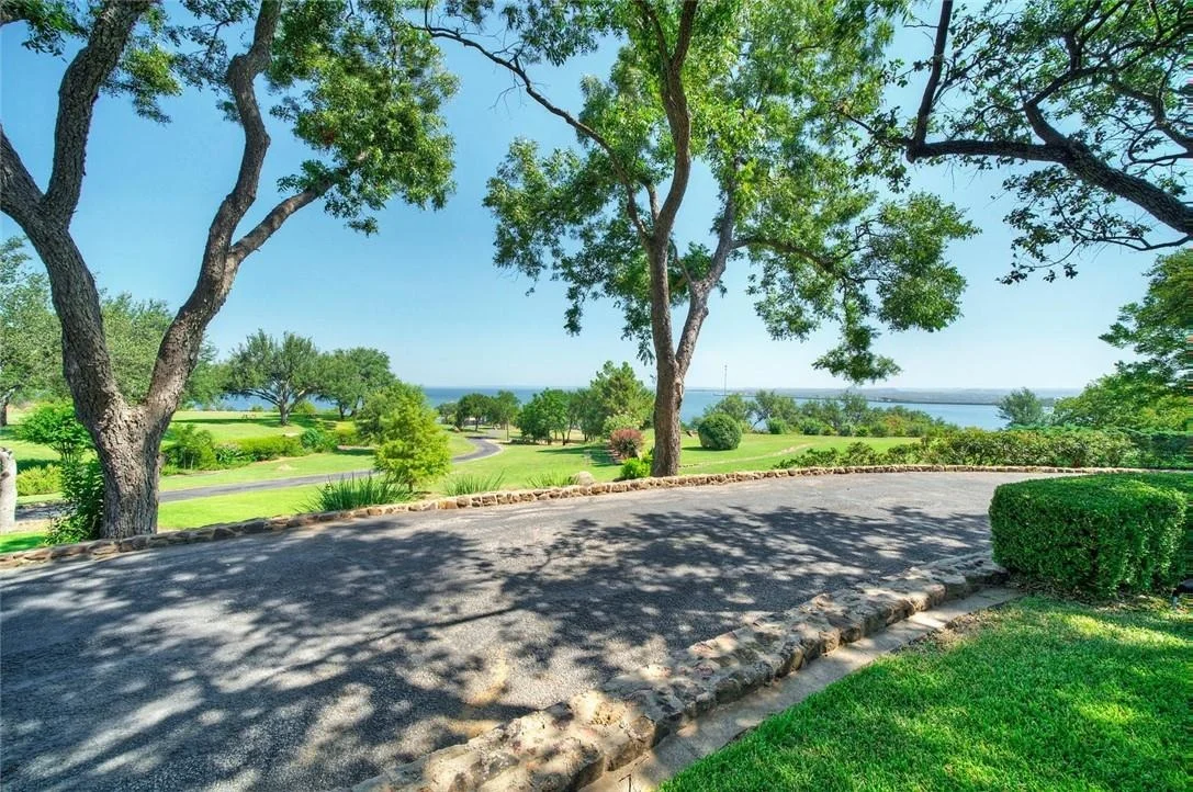 Photo of 206 Forest DR