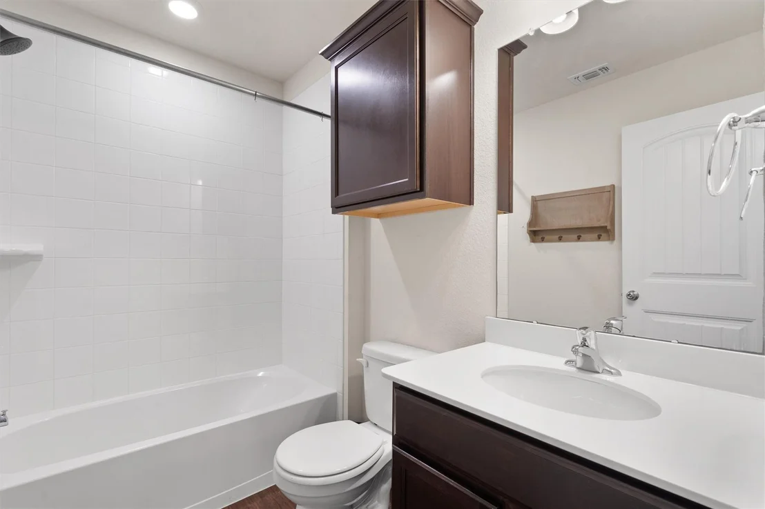 Photo of 162 Beth Ann LOOP