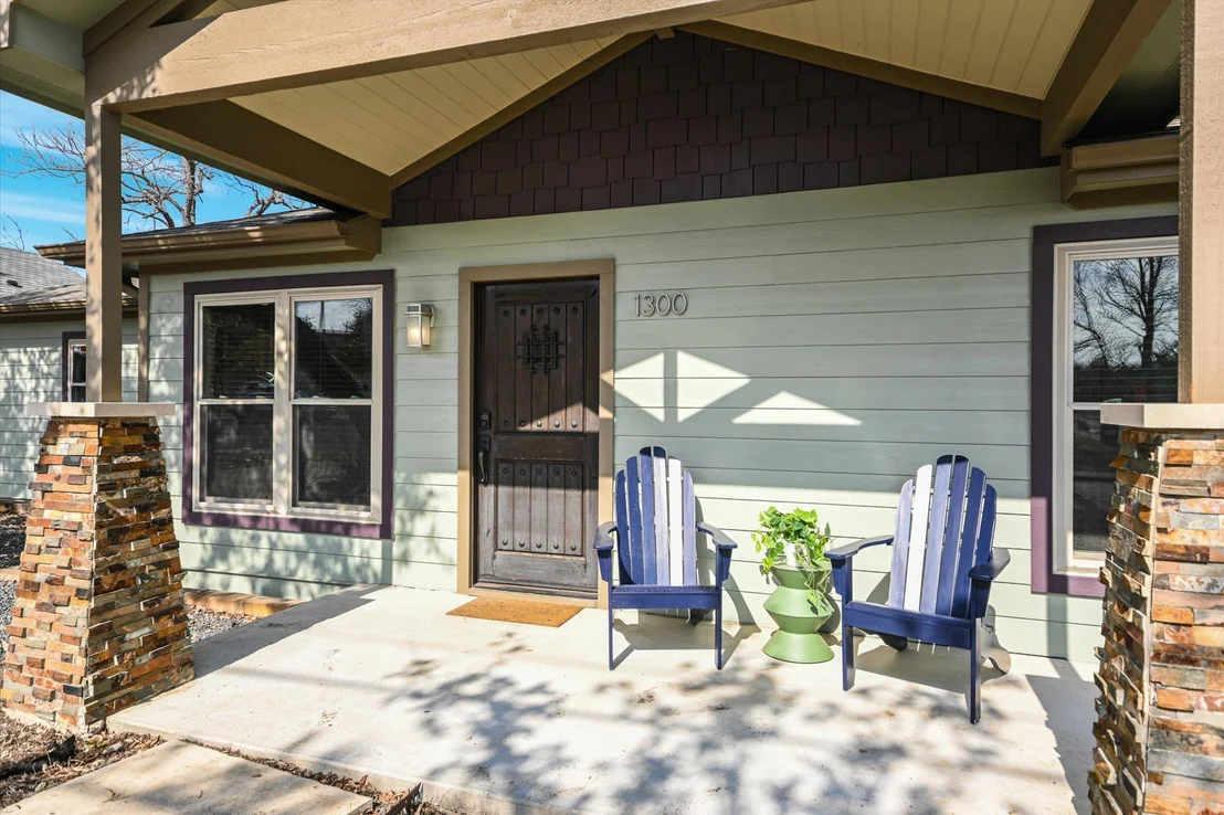 Photo of 1300 Morgan LN