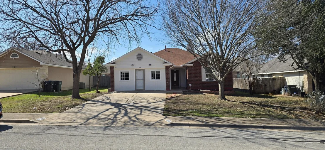 Photo of 705 Maplecreek DR