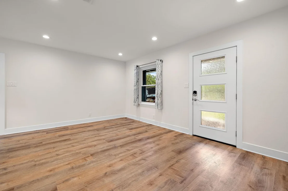 Photo of 1803 Forestglade DR