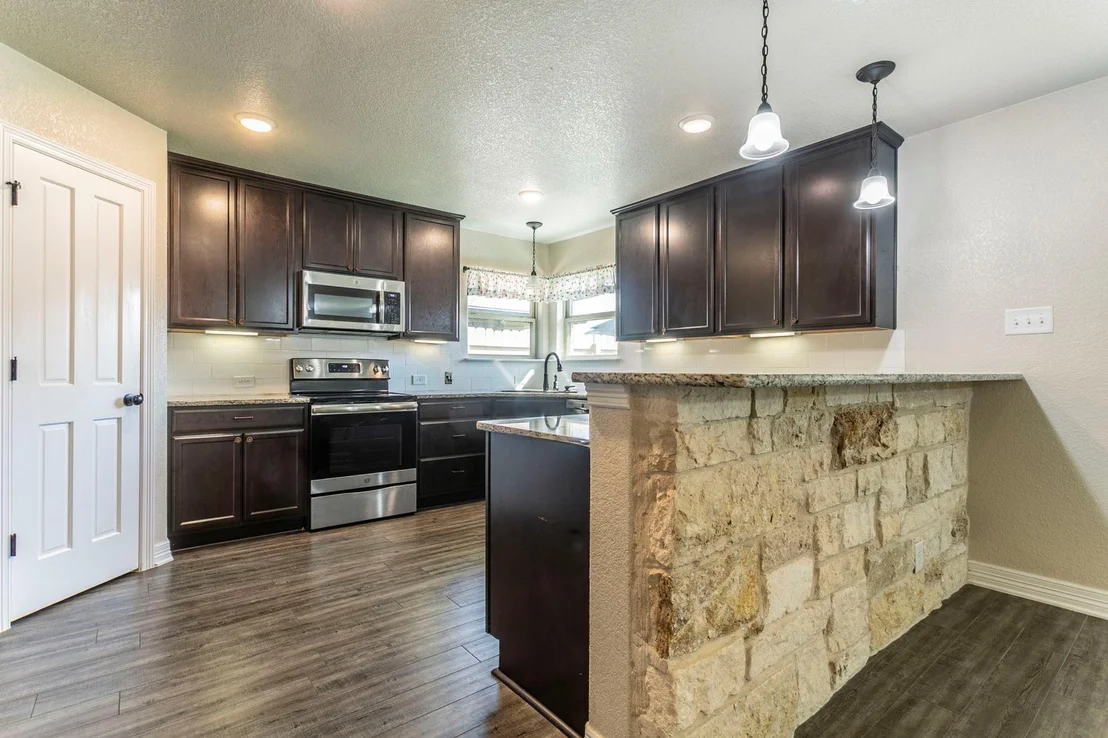 Photo of 1814 Rustic Manor DR