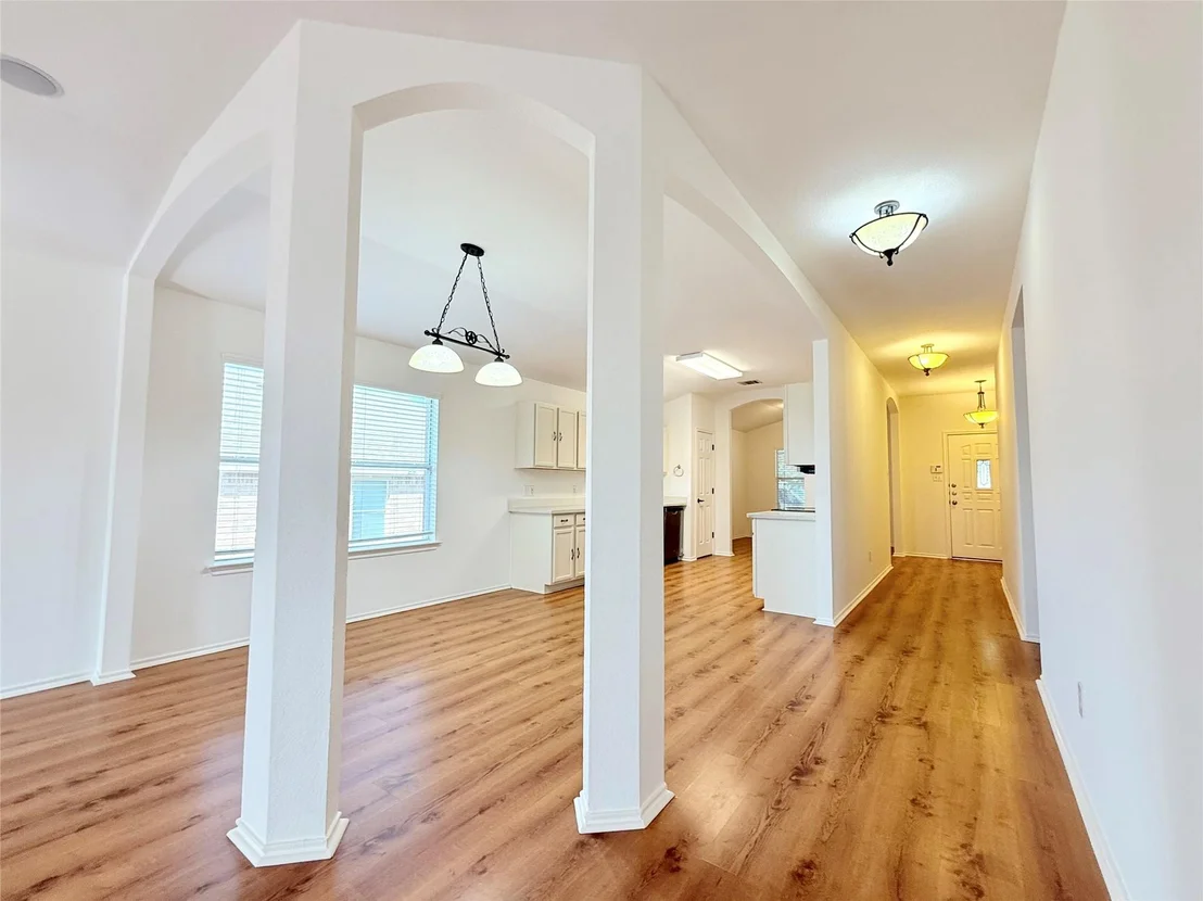 Photo of 105 Carol Ave