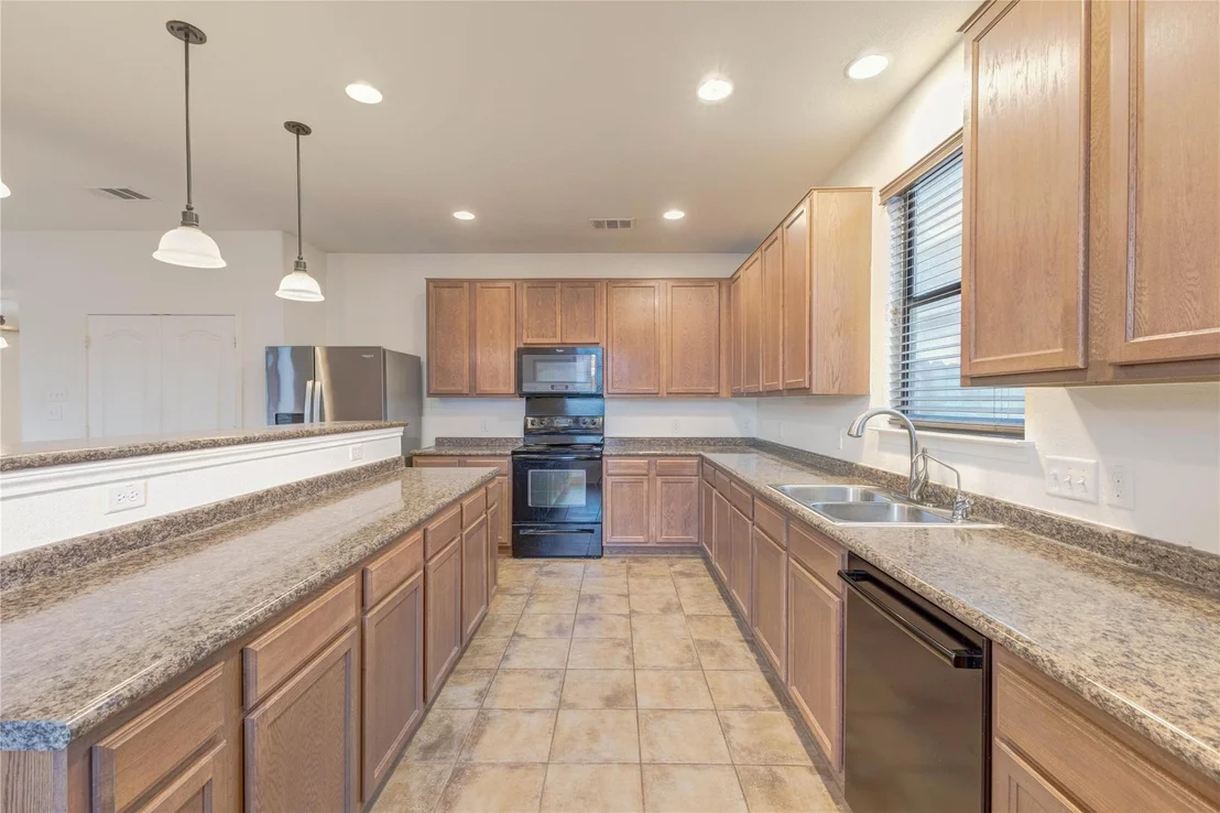 Photo of 824 Mahomet DR