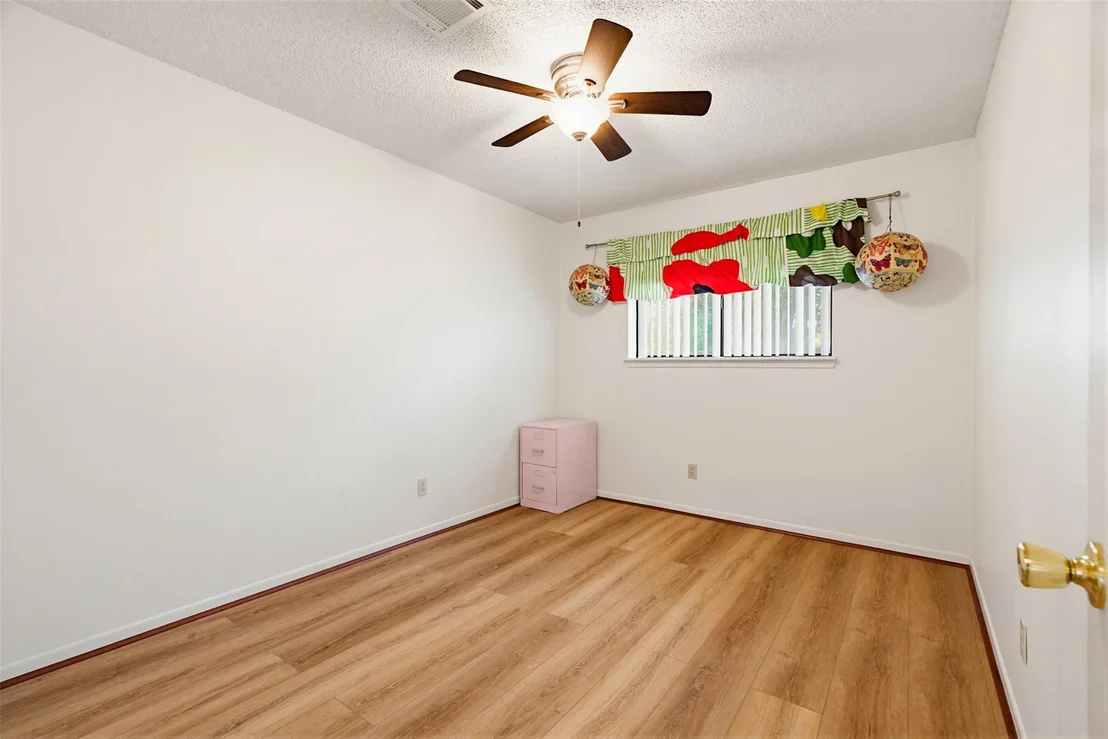 Photo of 501 Meadow DR