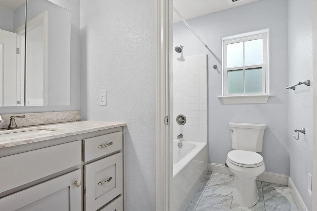 Photo of 275 Woodruff RD