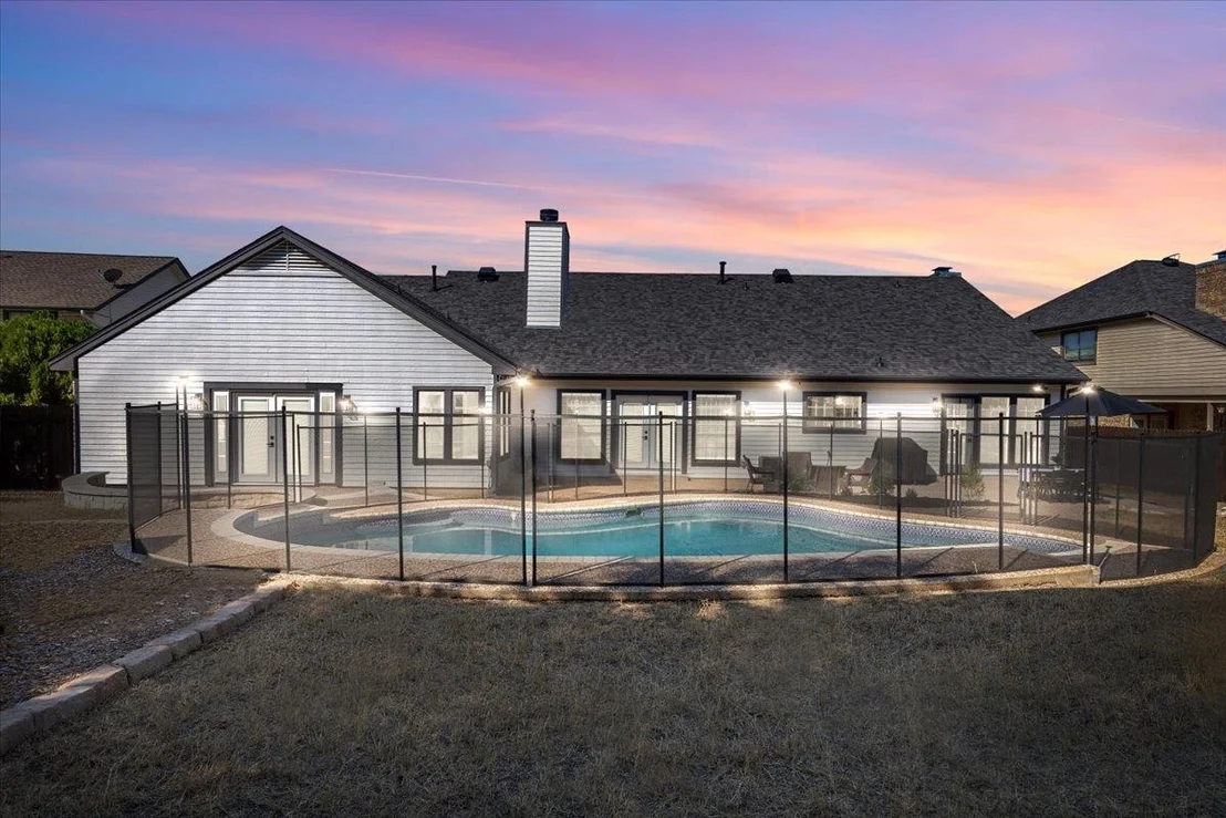 Photo of 10301 Pickfair DR