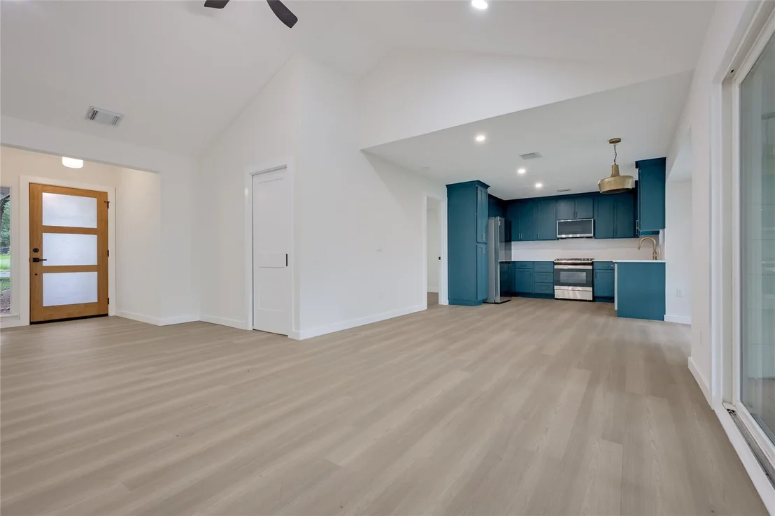 Photo of 1708 Raven DR
