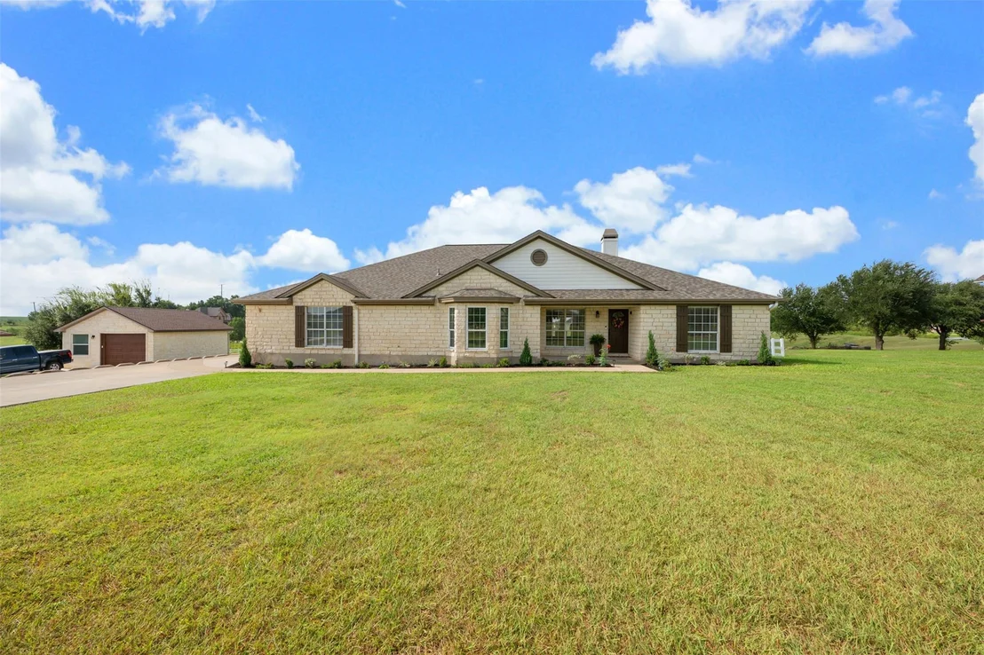 Photo of 111 Lookout CIR