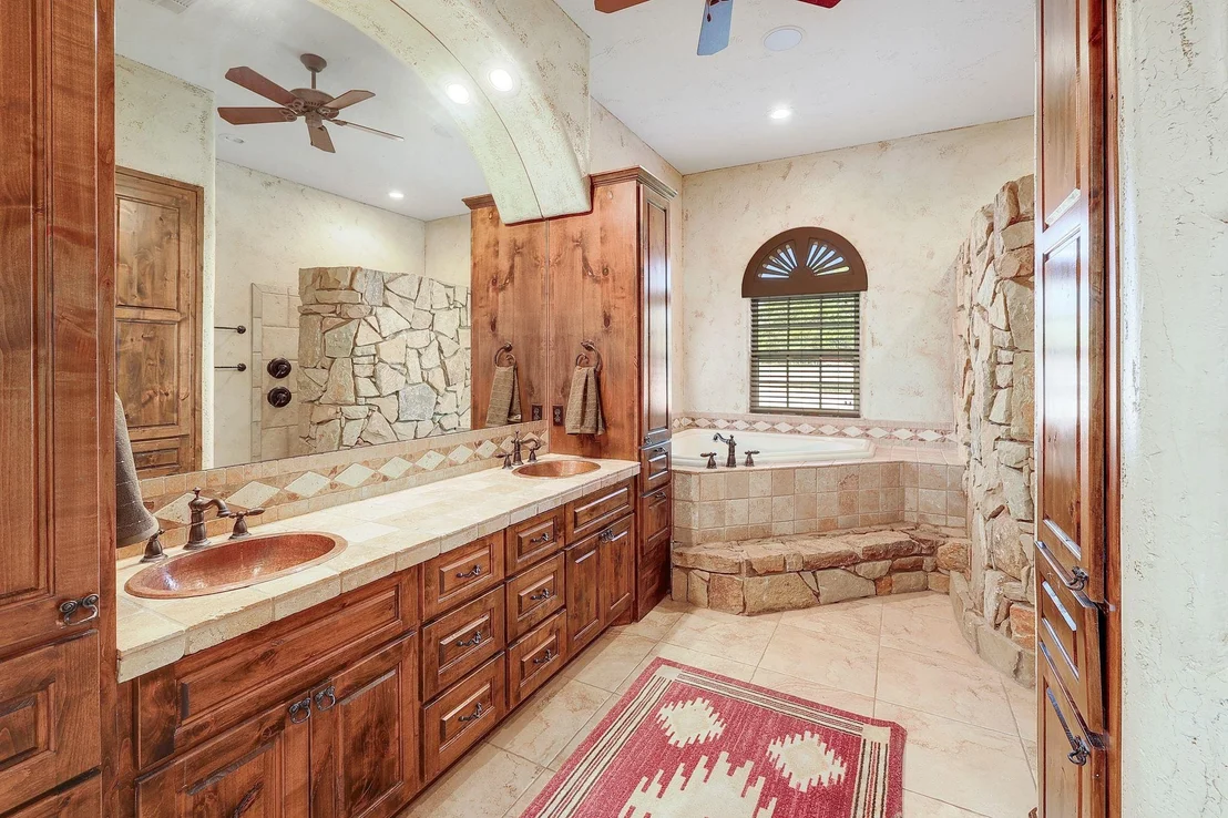 Photo of 1120 Redbird RD