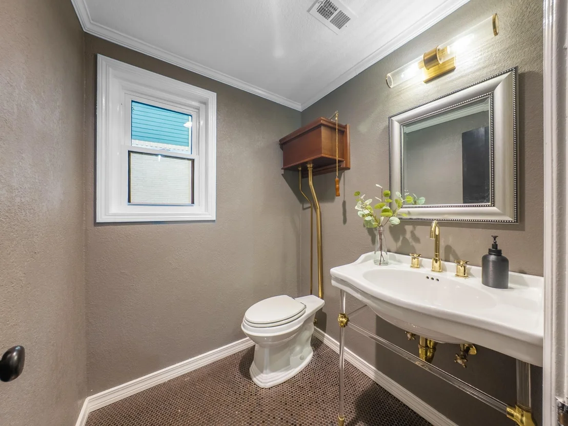 Photo of 4703 Hickory HOLW