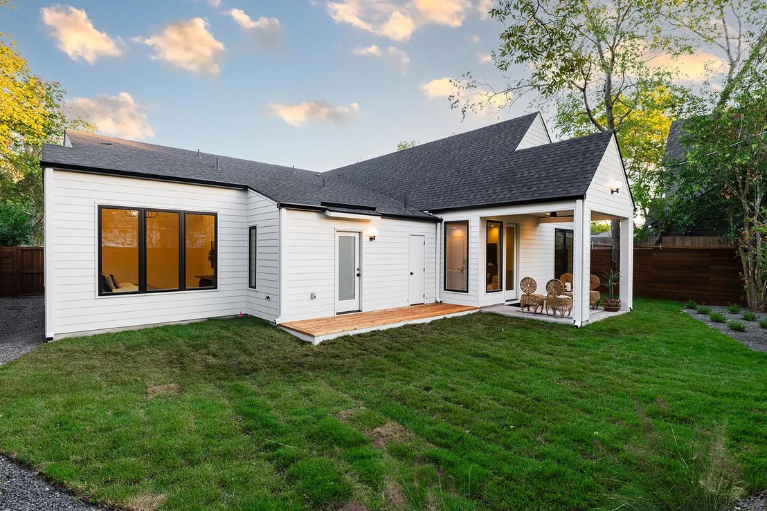 Photo of 4604 Richmond Ave