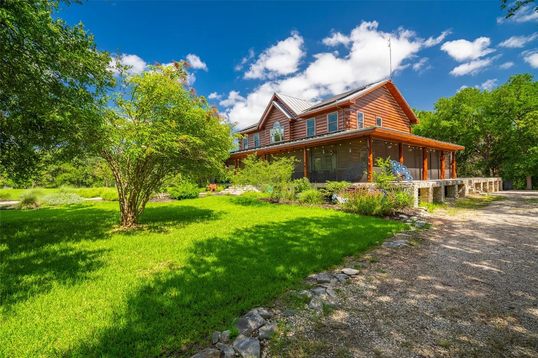 Photo of 301 Blessing Ranch RD