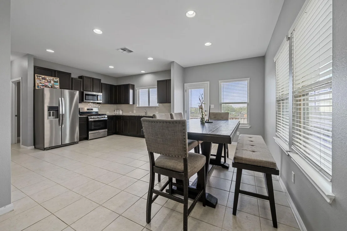 Photo of 436 Spinnaker LOOP
