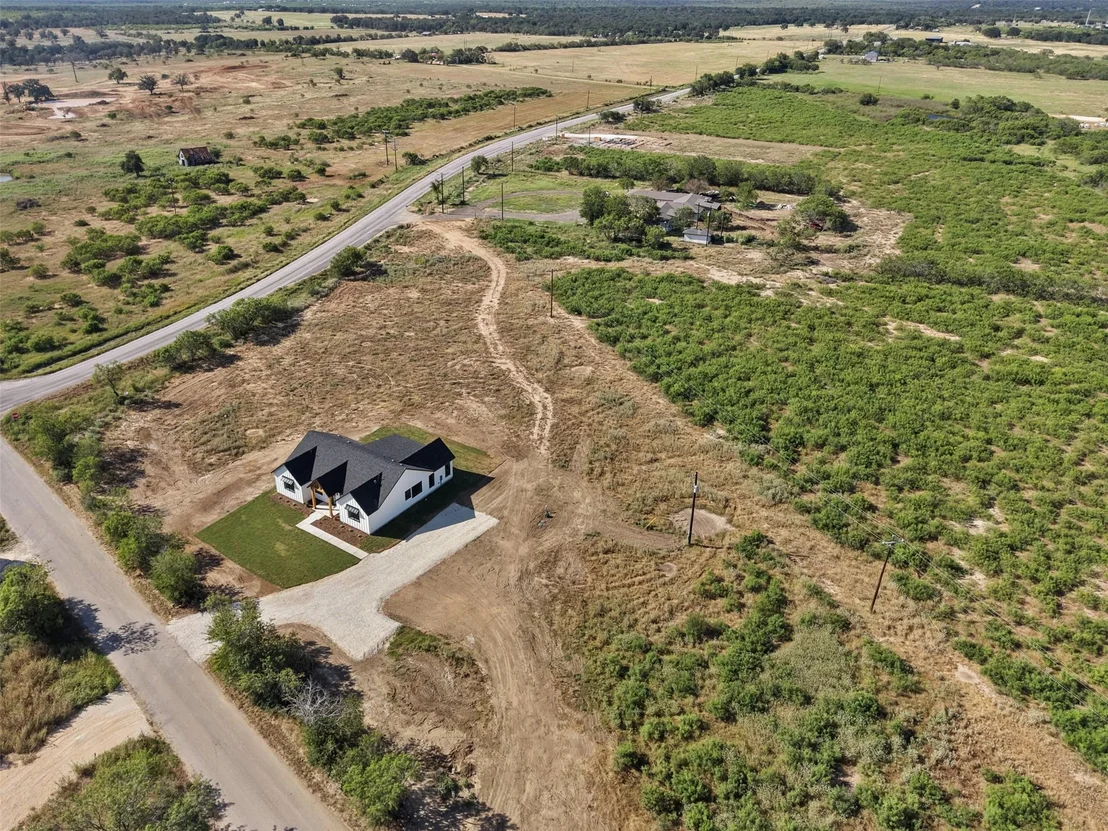 Photo of 1550 Barth Rd