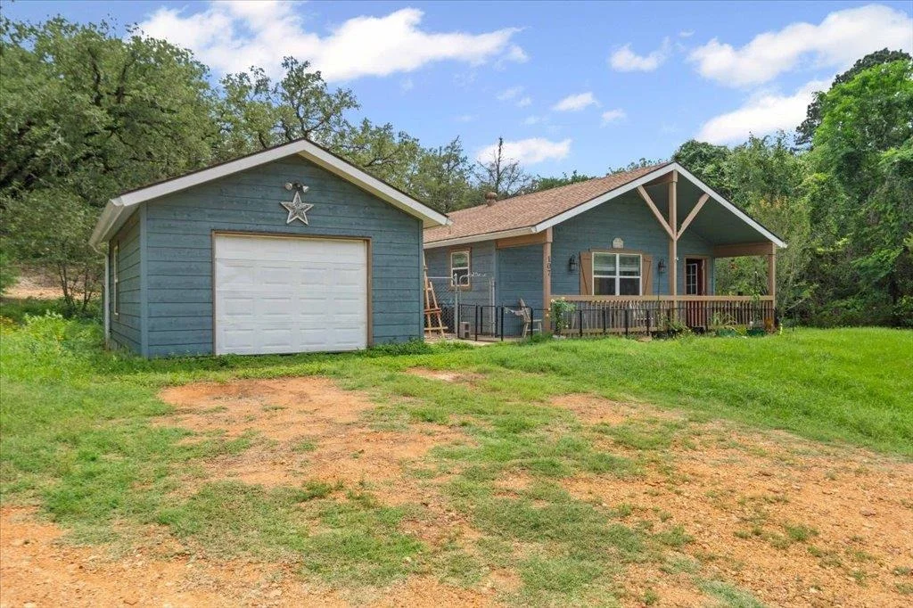 Photo of 107 Mountain Valley DR