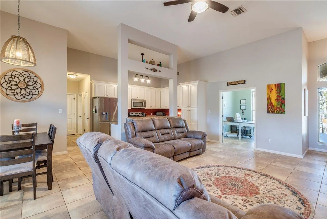 Photo of 11 Rhapsody LN