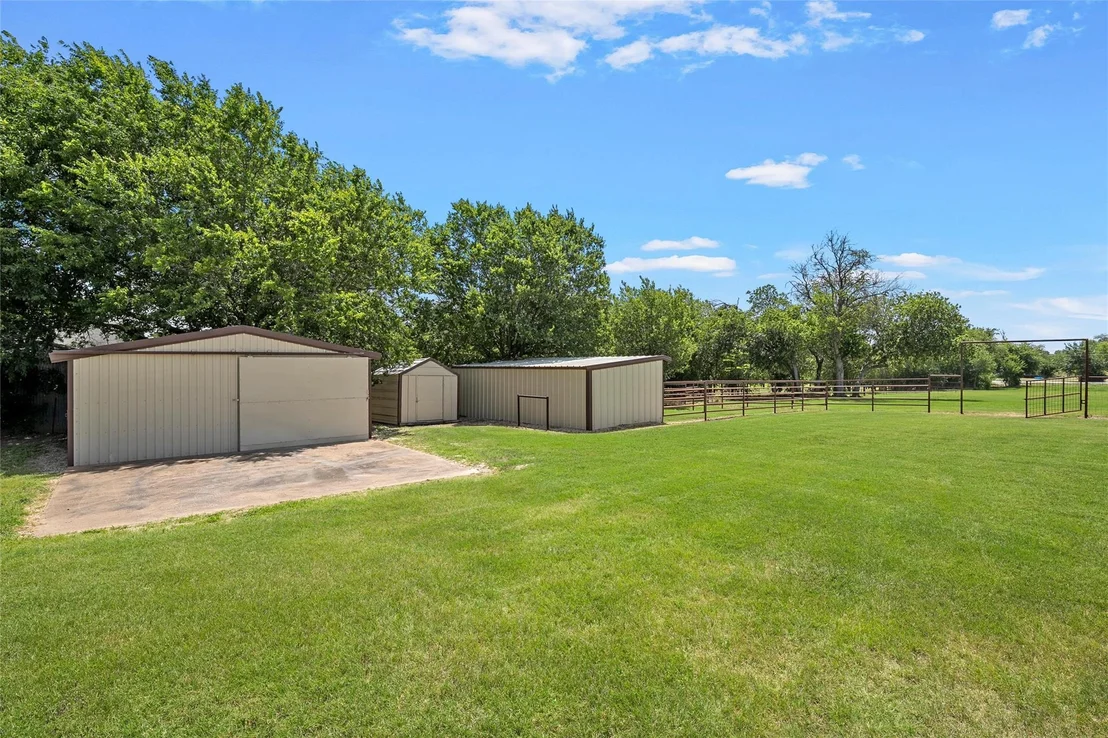 Photo of 204 Christopher DR
